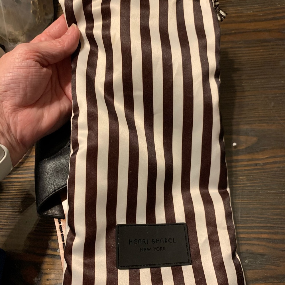 SOLD Sz 8 Henri Bendel Black Slides & Sleeper - Picture 11 of 12